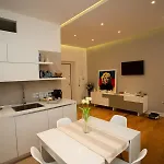 Luxury Dandy House *