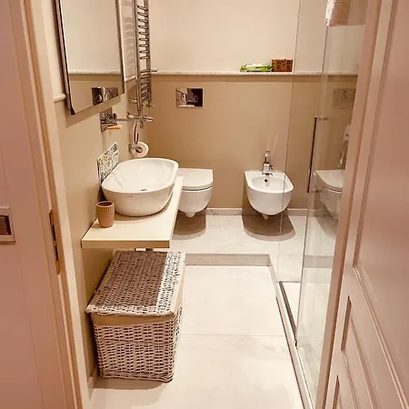 Апартаменты Luxury Dandy House Специя